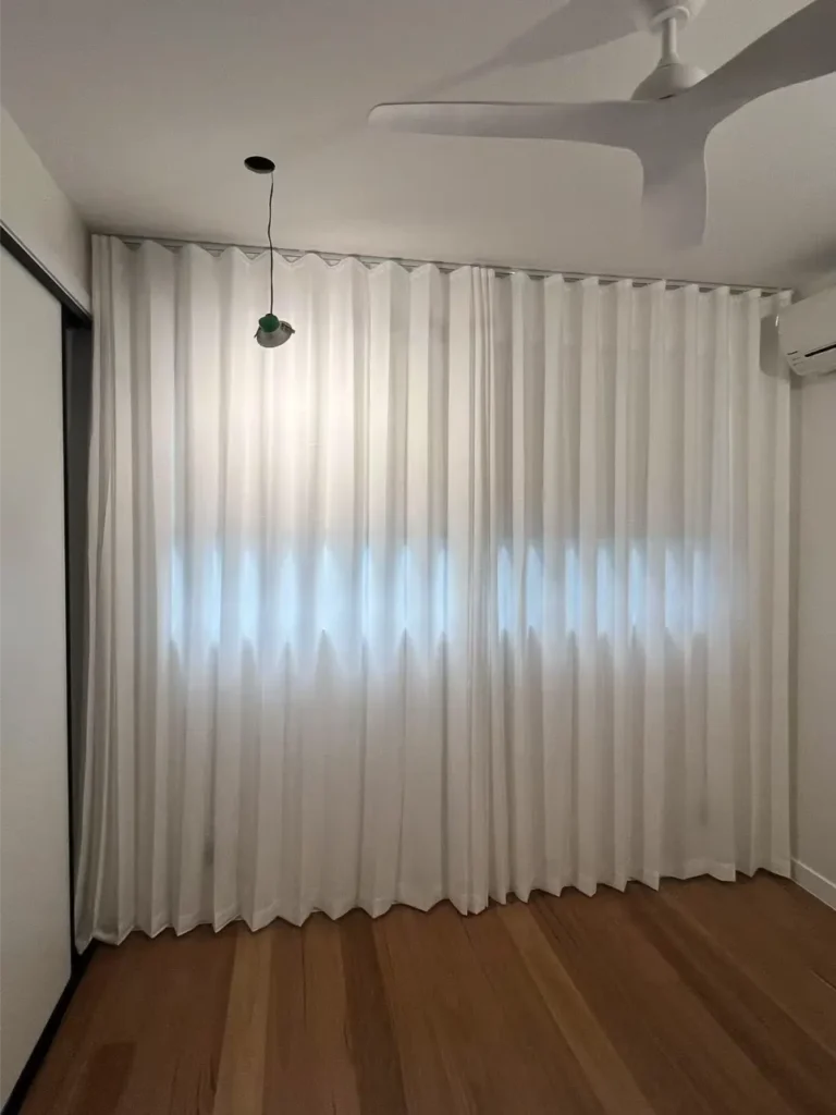bedroom blinds with privacy sheer