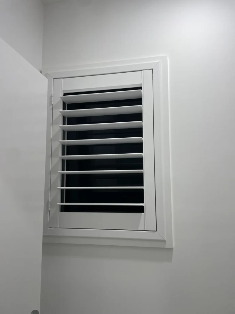 one piece panel shuuter