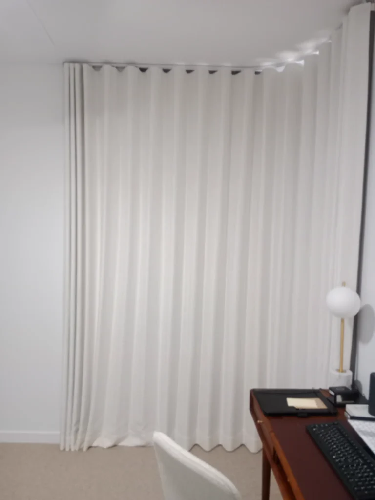 0d9fa30e771f3fa22dc1ba58d606be4 (1)